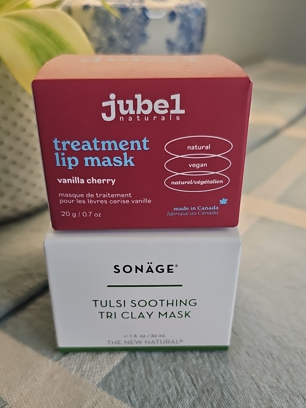 Mask Bundle: jubel Naturals Lip Mask and Sönage Tulsi Soothing Tri Clay Mask